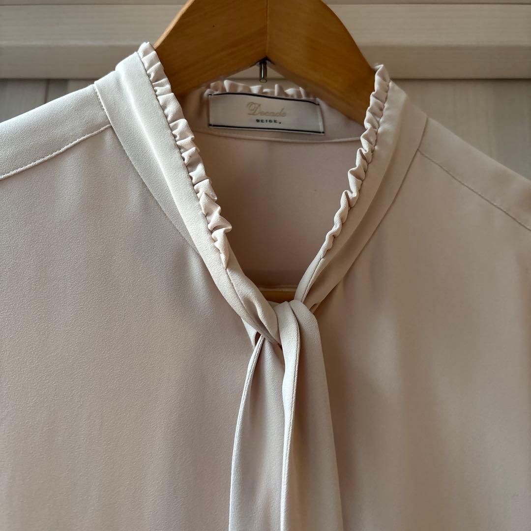 Beige, ベイジ　EVA ボウタイブラウス　サイズ4 シアーオレンジ