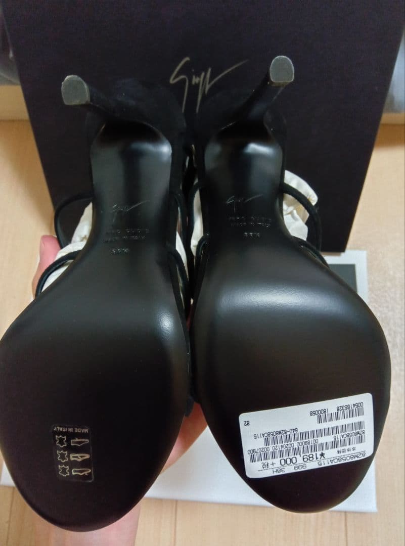 【RT-153678専用】Giuseppe Zanotti　サンダル