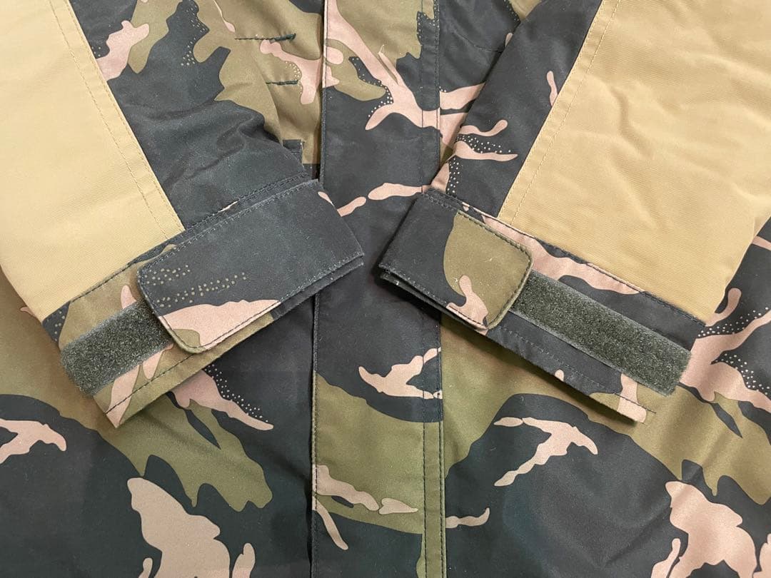 Burton BOYS COVERT JK/20537 カモフラージュ L