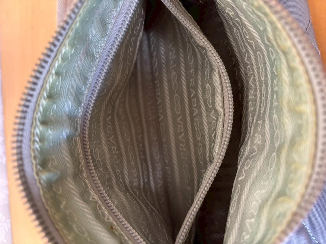 稀少　PRADA　プラダ　キルティング　ショルダーバッグ　ナイロン