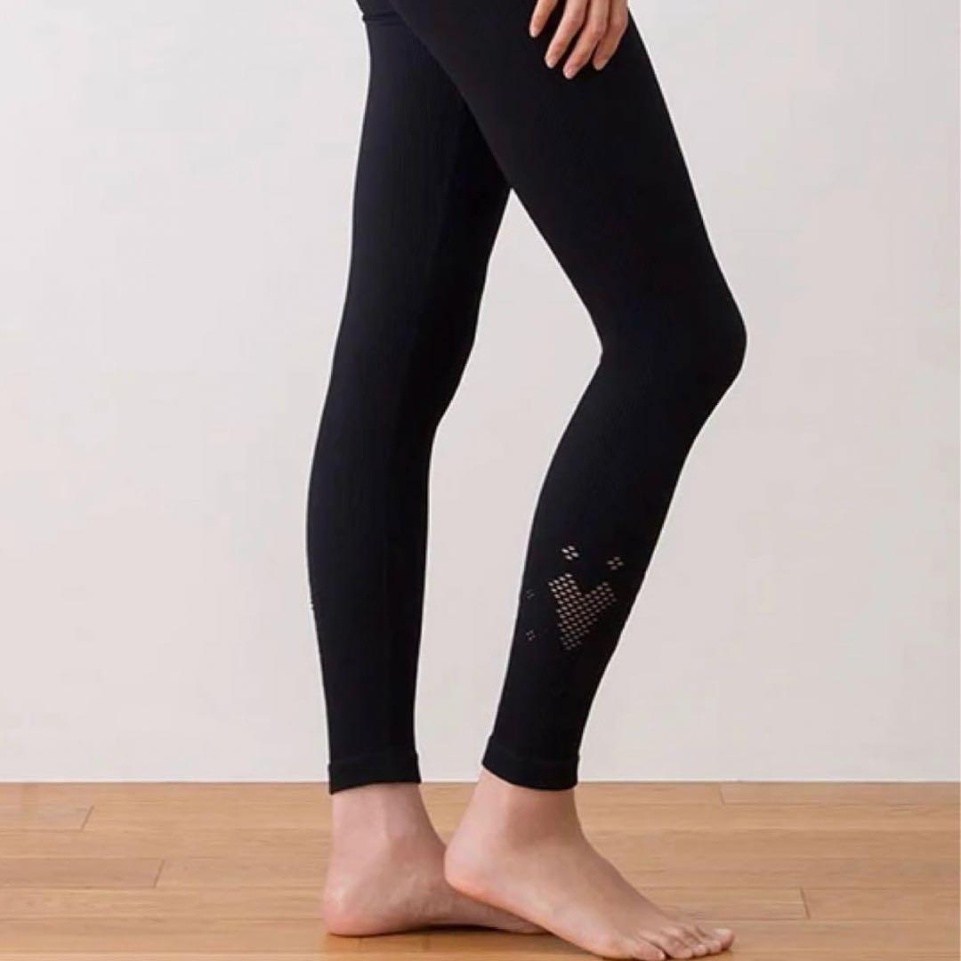 新品　S サイズ　アクティブデイジーレギンス ブラック