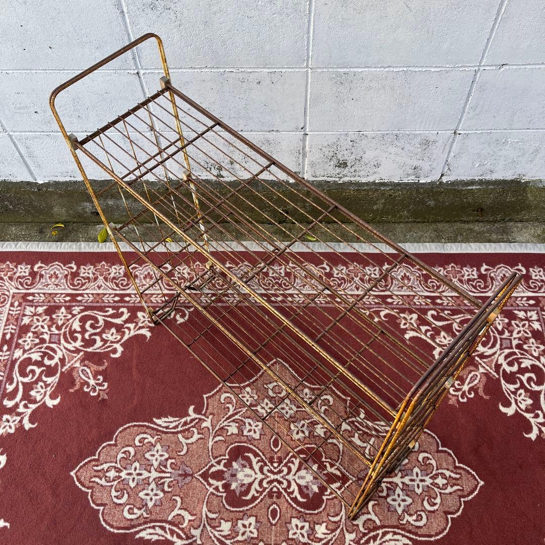 古家具ビンテージ品◾️シャビーな風合い 三段 シェルフ 整理棚 ラック 棚