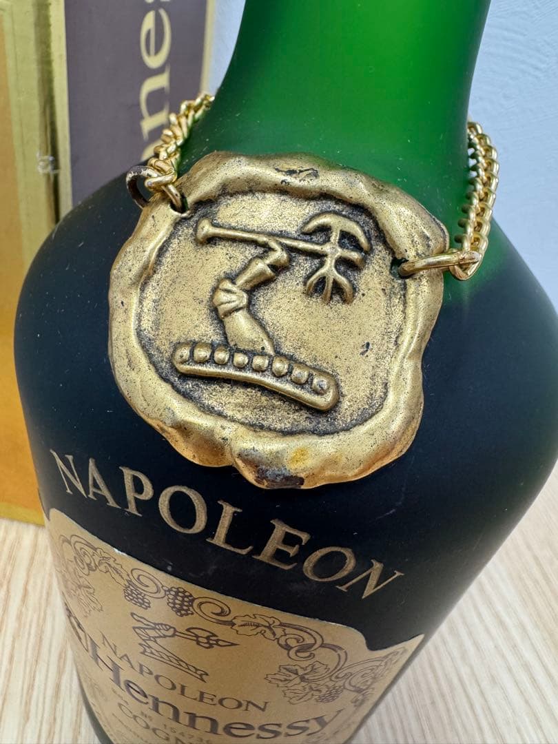 Hennessy Napoleon コニャック 箱付き　古酒
