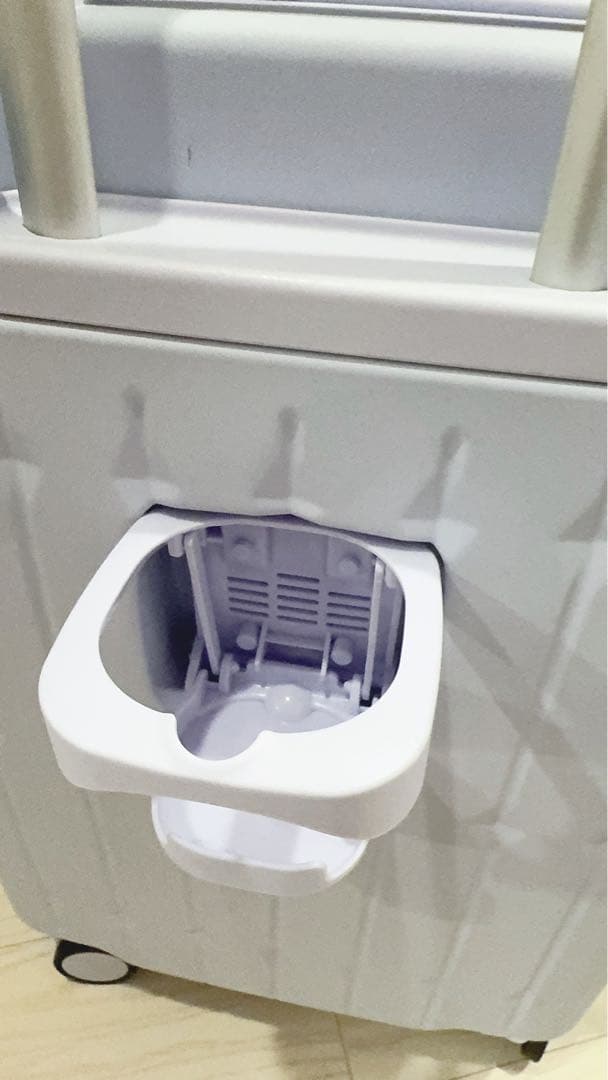 スーツケース　パステルラベンダー色