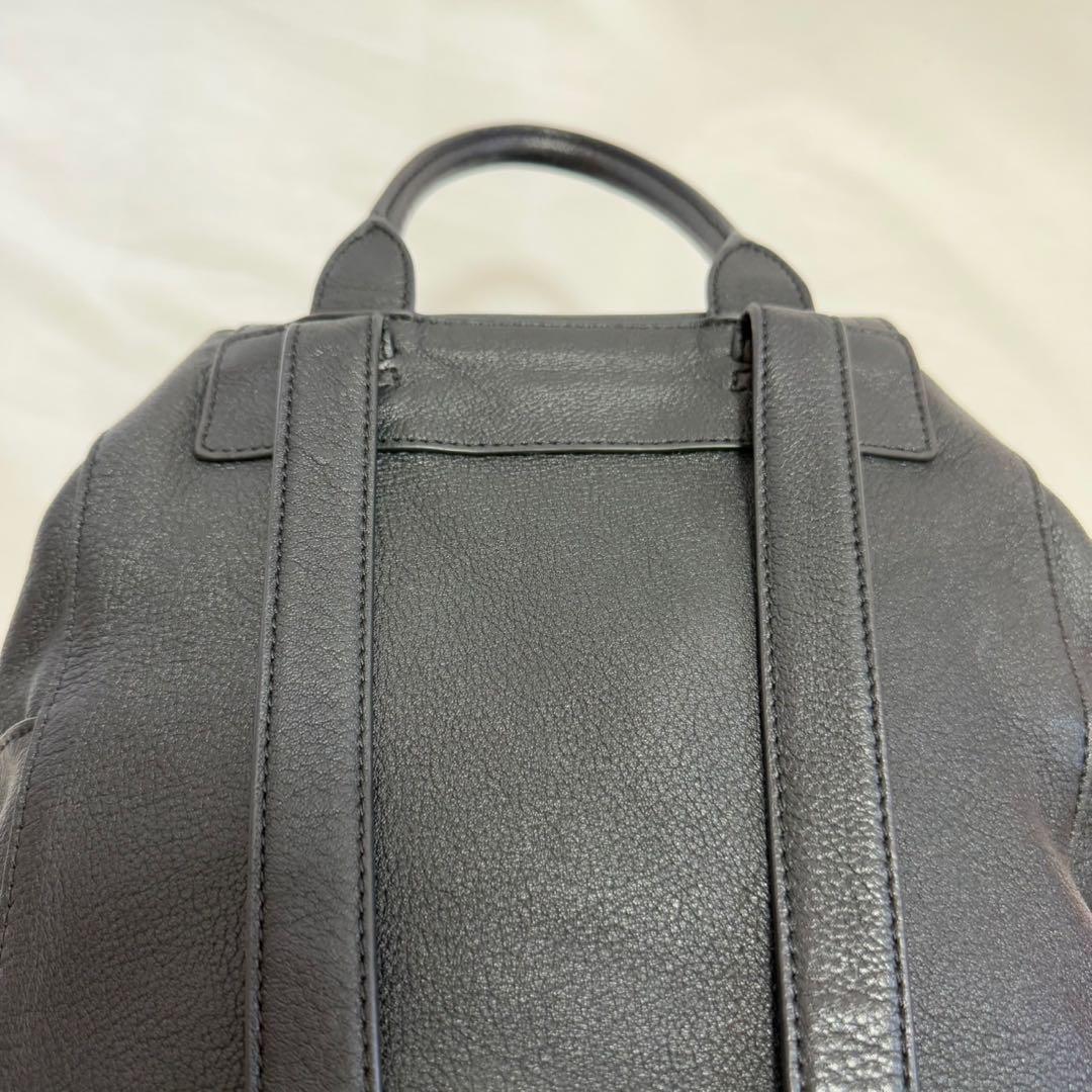 【極美品】トリーバーチ ロビンソン リュック レザー 肩掛け 黒 A4可 大容量