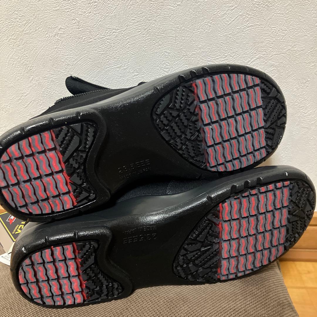 週末値下げ新品未使用品アサヒTOPDRY ゴアテックス　23.5黒レインシューズ