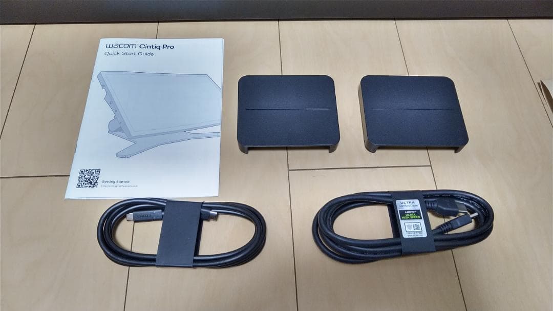 液タブ・ペンタブ Wacom Cintiq Pro 27 (DTH271K0D)