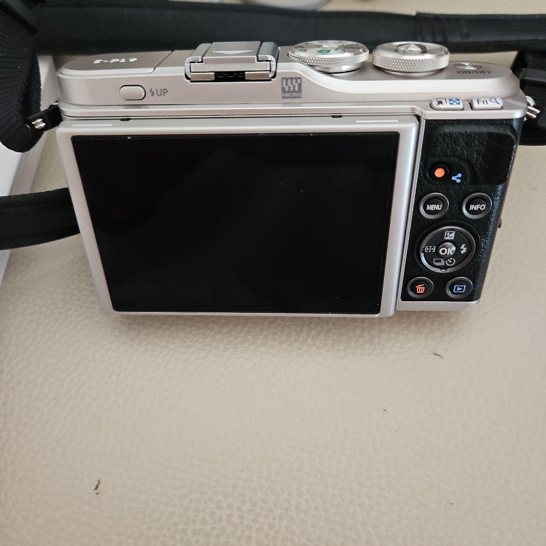 本日発送☆メロンパン☆さま専用OLYMPUS PEN E-PL9 ミラーレス一眼