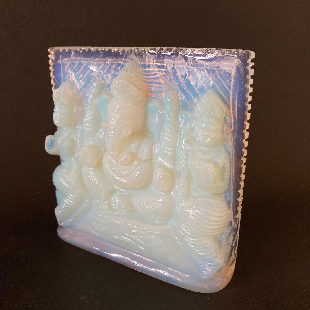 ガネーシャ　　　　　　　　　　　　　　　　シンセティックオパール 338g