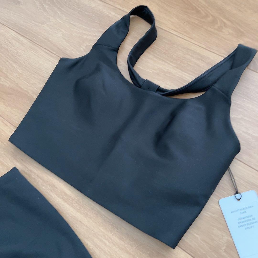 alo yoga レギンス　上下セット　新品 ヨガウェア