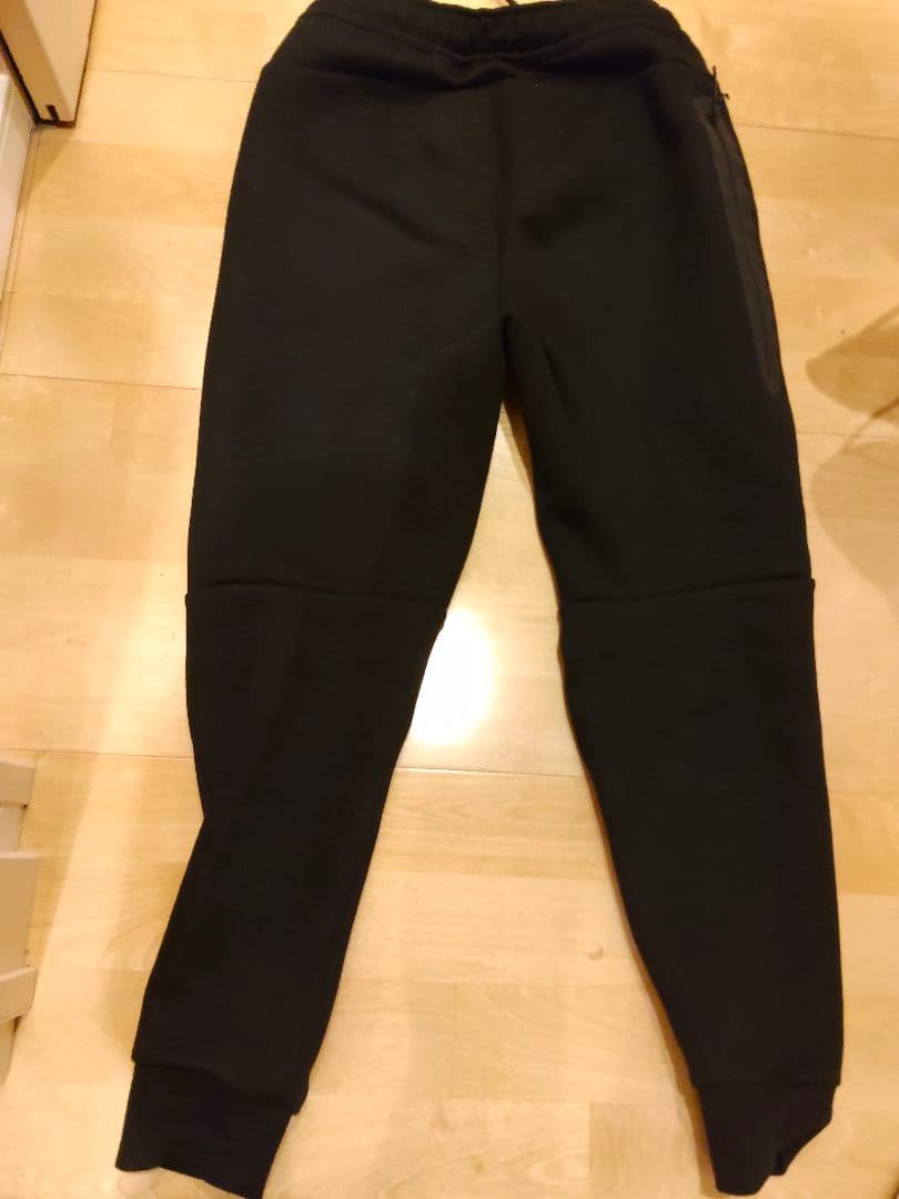 Nike テックフリース レッド/ブラック　完売モデル