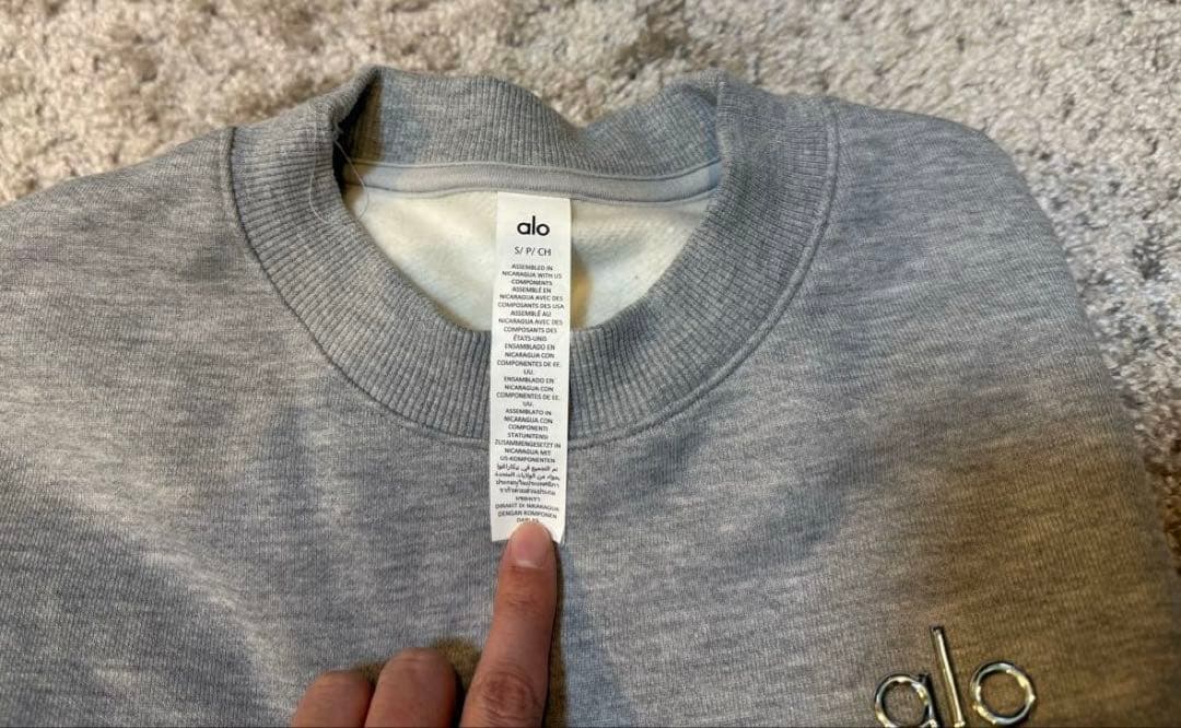 【ktm】 AccoladeクルーネックプルオーバーライトグレーS