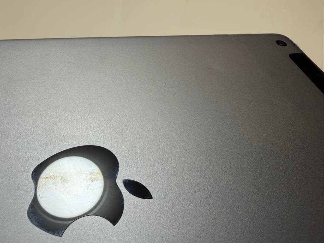 iPad 第6世代 32GB スペースグレイ バッテリー83％