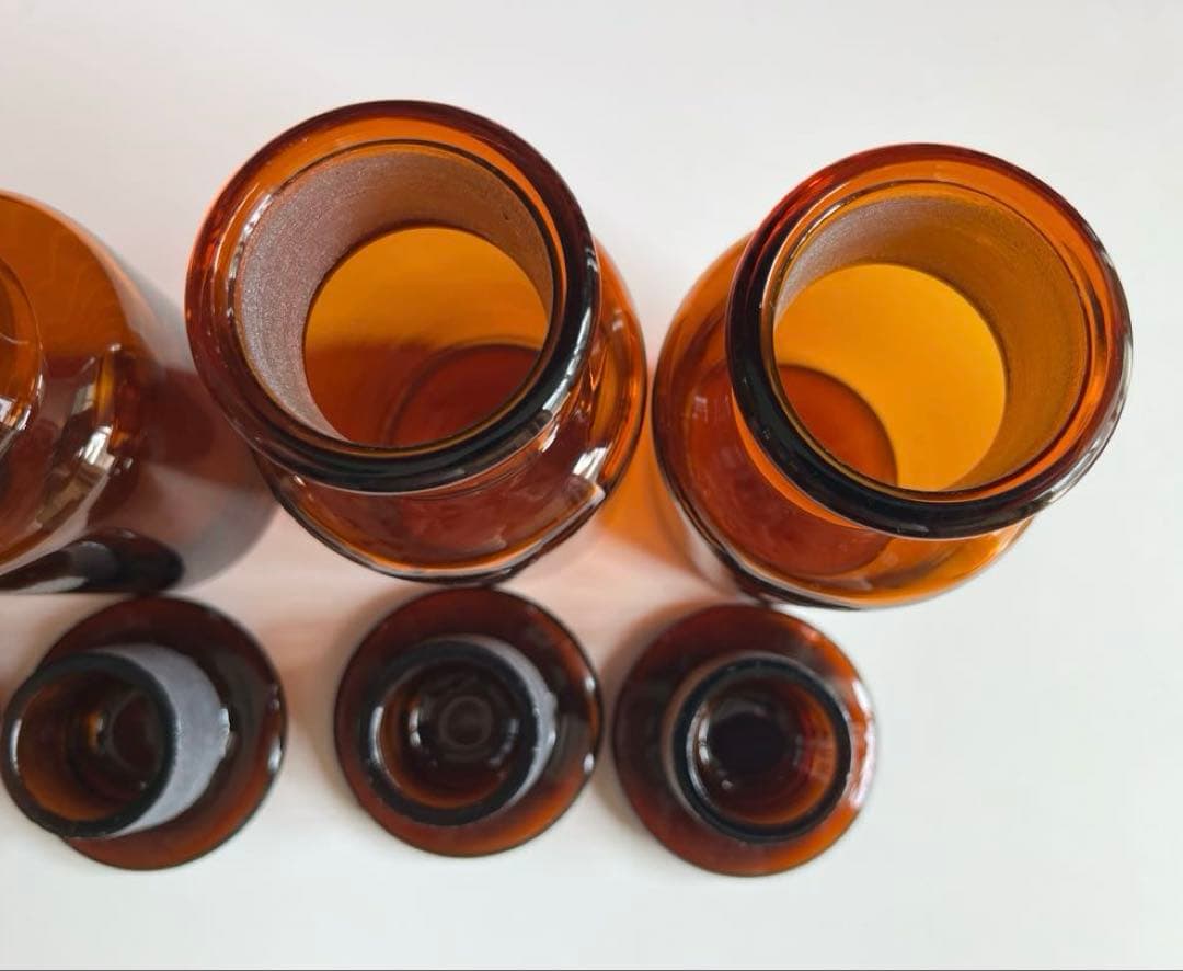 ◆未使用品◆ 昭和レトロ　アンティーク　薬瓶セット　鉄器ブックスタンド