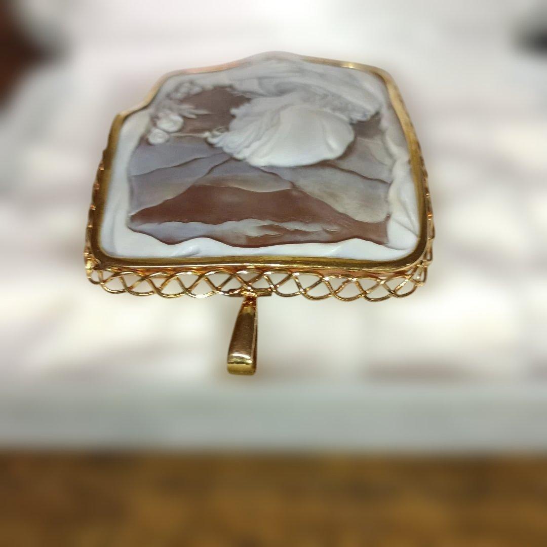K18 カメオ ブローチ 作家ガロファロ　女性の横顔と花