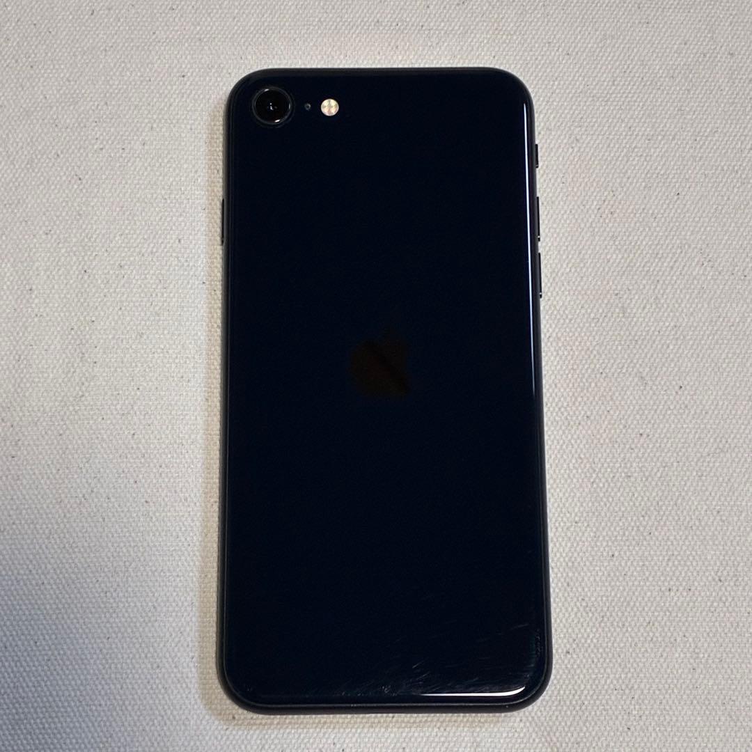 iPhone SE 第3世代 64GB