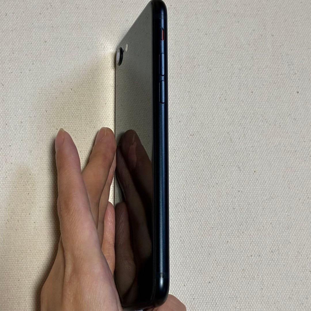 iPhone SE 第3世代 64GB