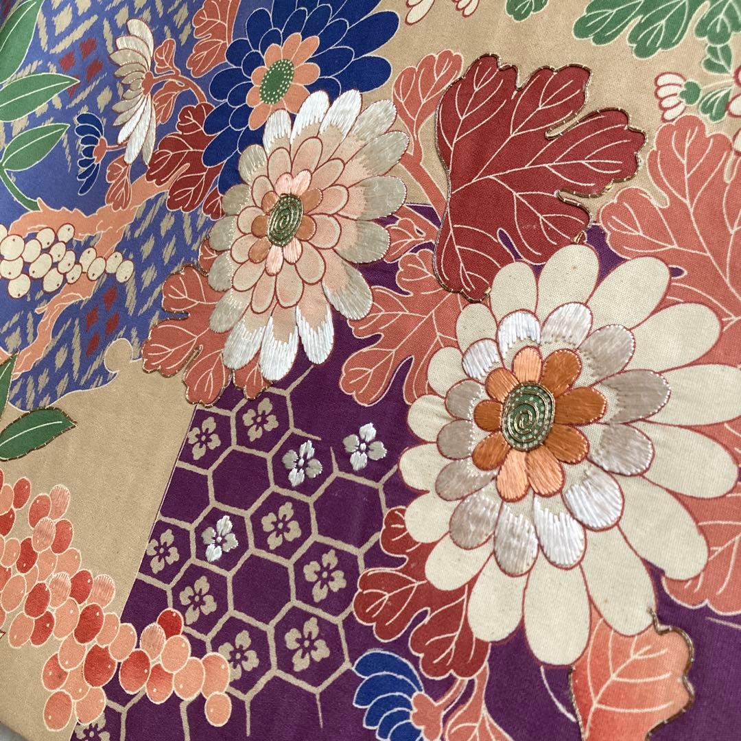 くるみ　　アンティーク京袋帯　刺繍の花模様・葡萄　正絹　No2-26
