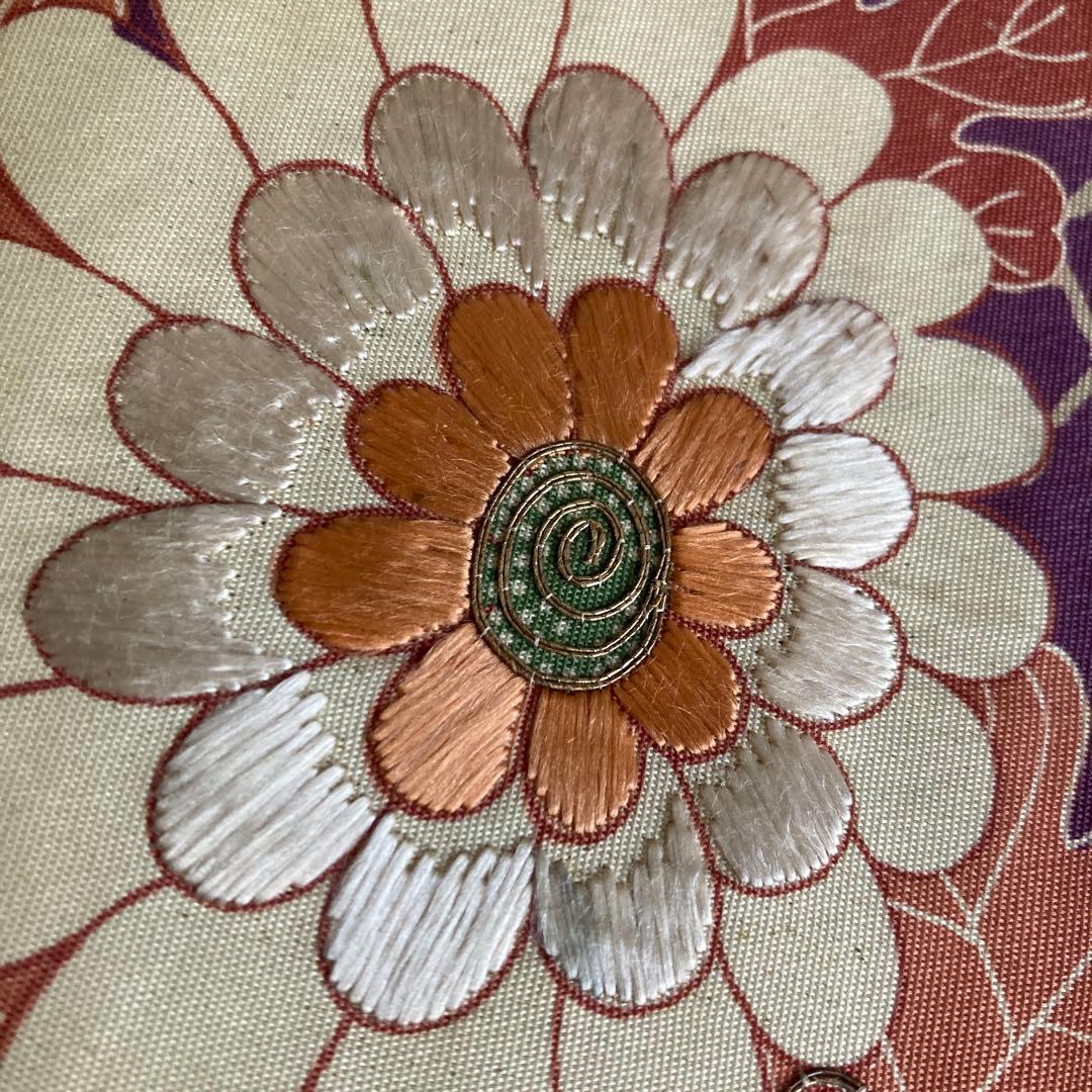 くるみ　　アンティーク京袋帯　刺繍の花模様・葡萄　正絹　No2-26