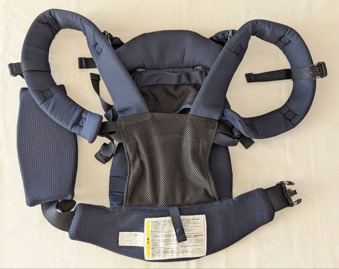 【むんさん専用】アップリカ ラクリス 抱っこ紐 ネイビー