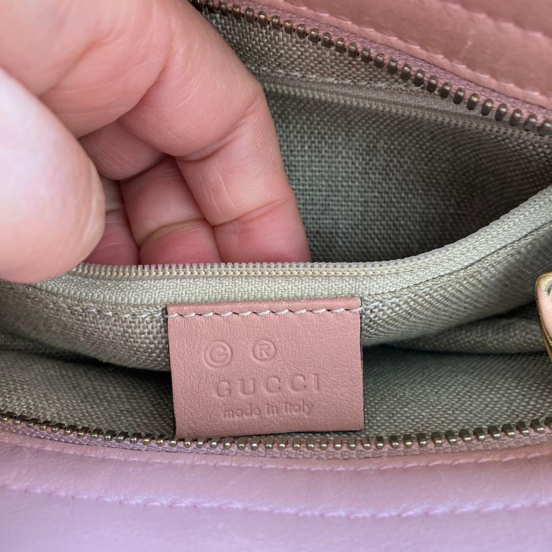 GUCCI ピンクレザーショルダーバッグ