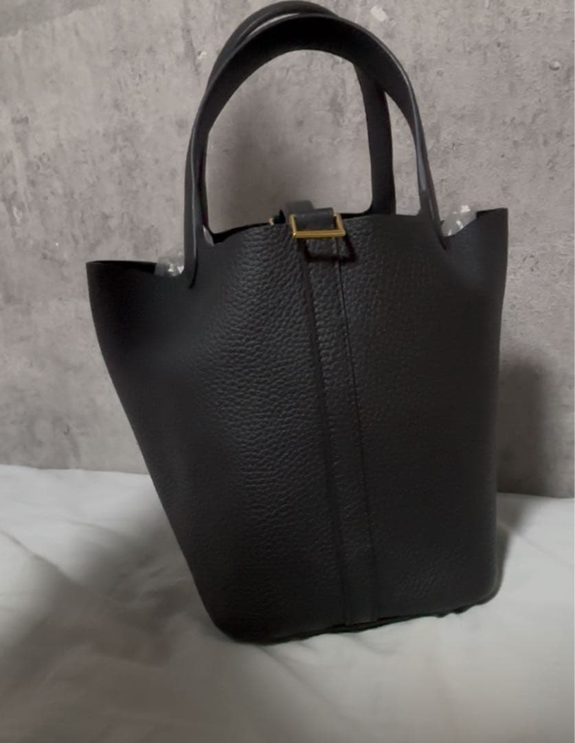 ⬛️ HERMES エルメス ピコタン ロック 18 PM ノワール×ゴールド金具