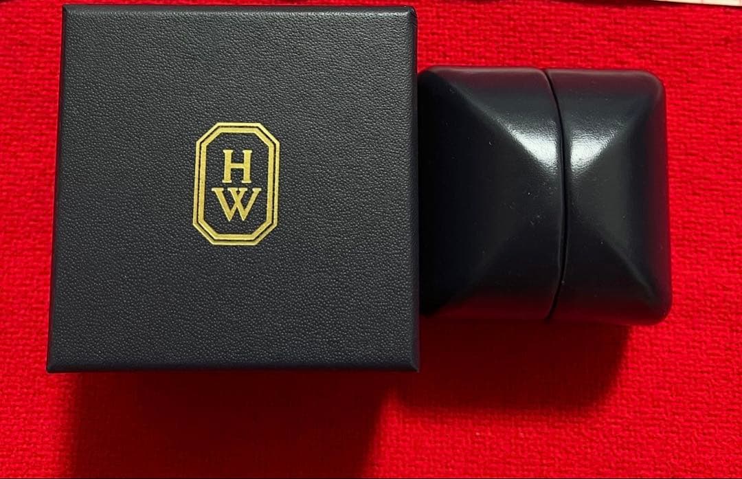 新品/正規　HARRYWINSTON ハリーウインストン　婚約指輪　空箱のみです