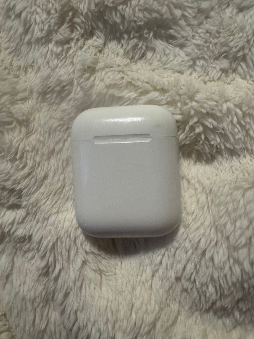 AirPods 第2世代 充電ケース付き