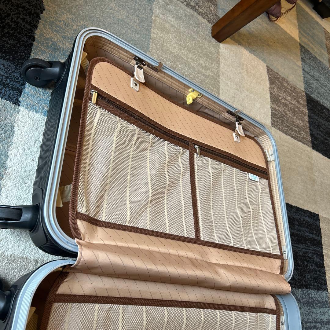 スーツケース、 72cm✖️29cm鍵付き