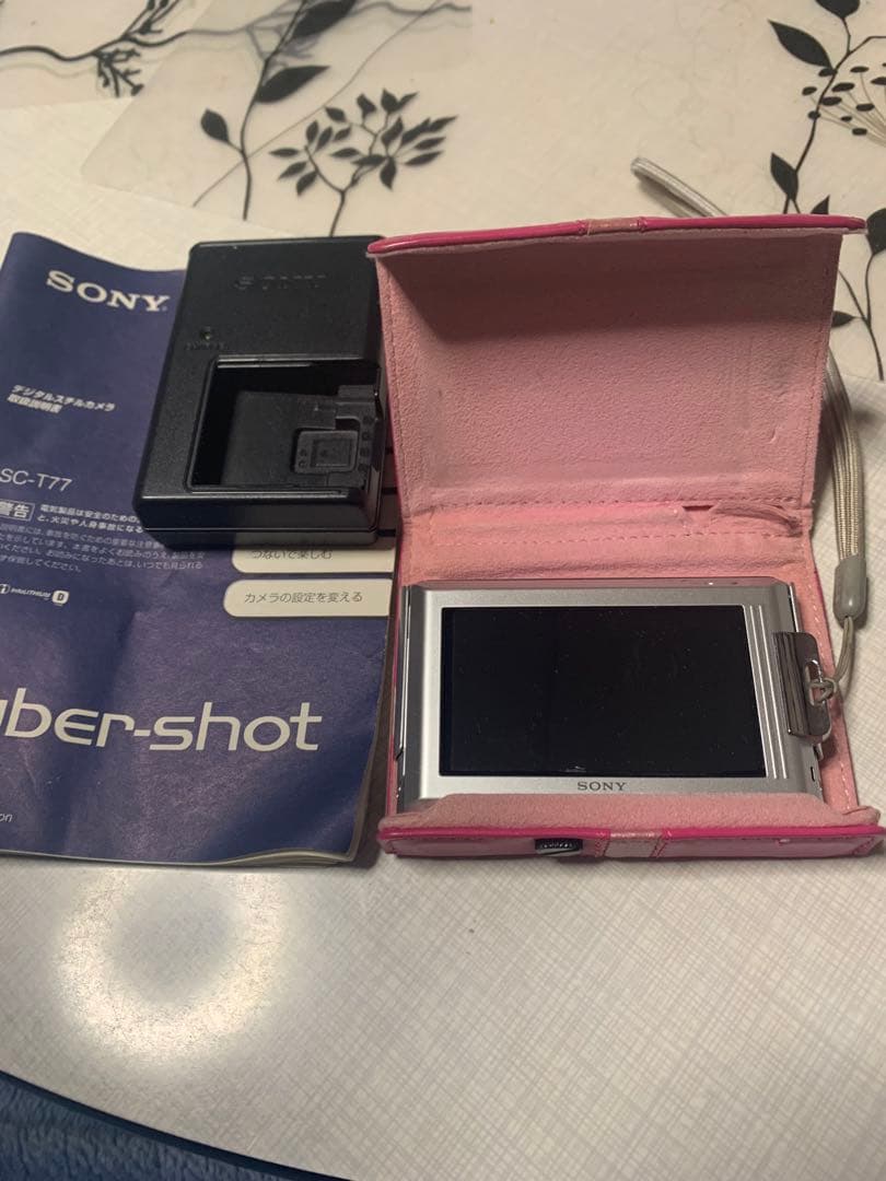SONY Cyber-Shot DSC-T77 カバー桃　ほぼ未使用です　美品