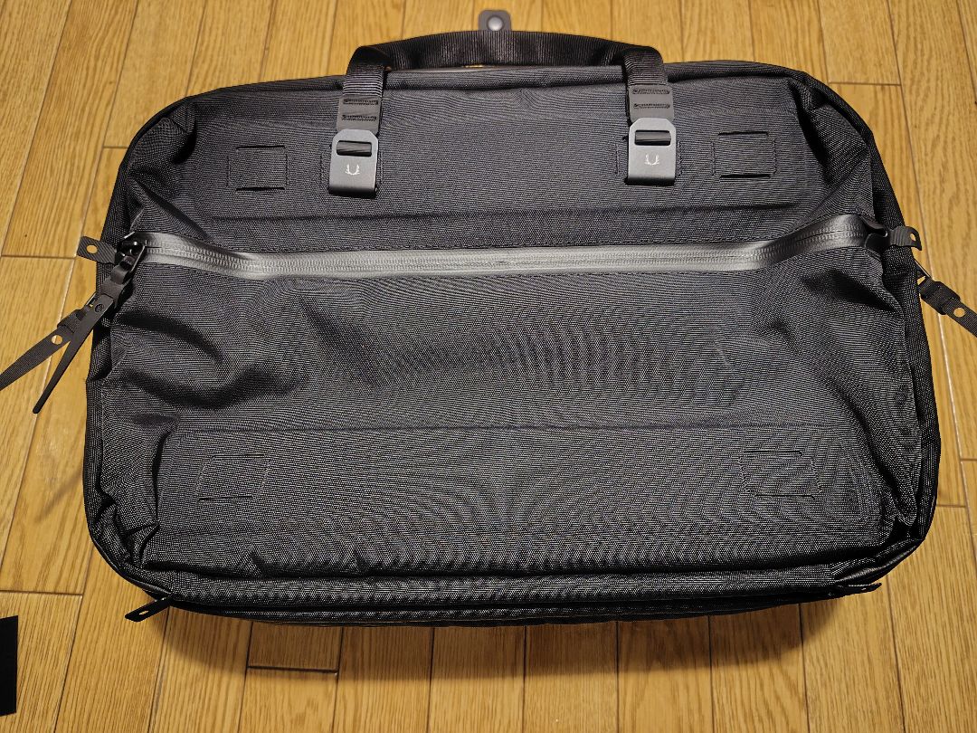 BLACK EMBER FORGE30 現行 未使用 ショルダーストラップ等あり