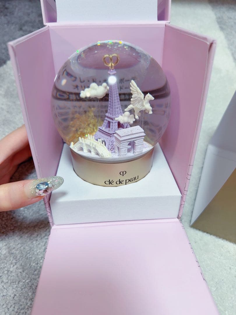 【ちょこ】クレドポーボーテ　スノードーム