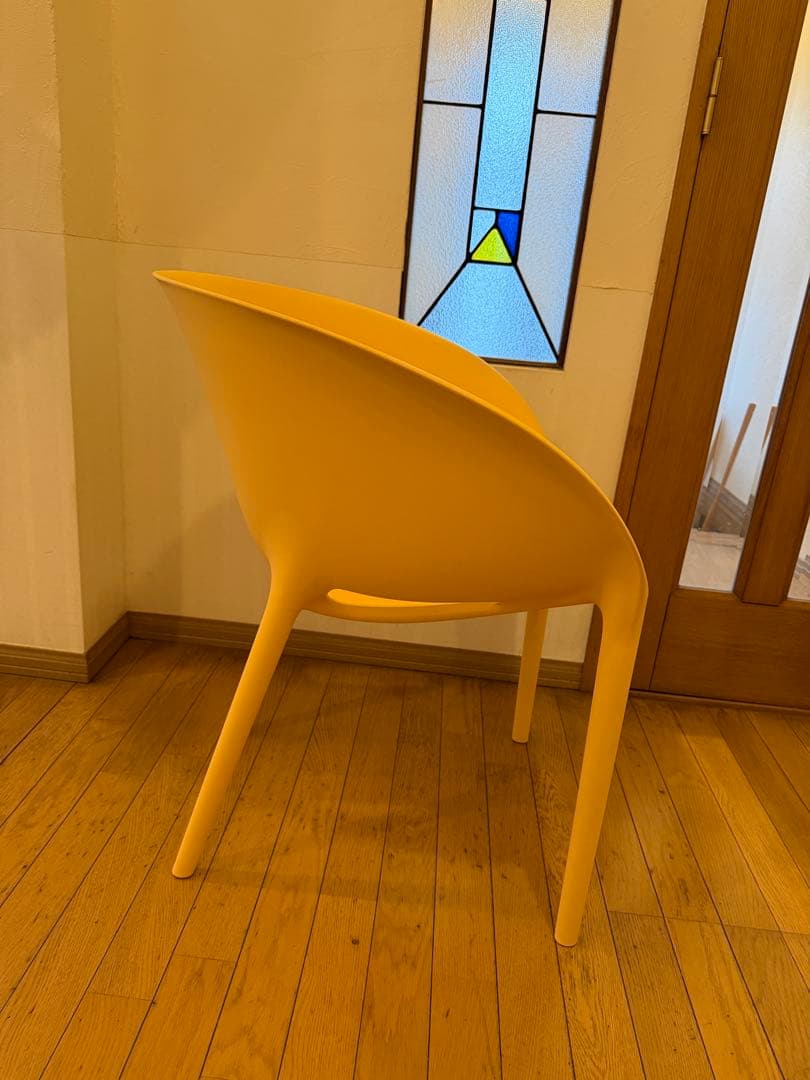 ドリアデ ソフトエッグチェア スタルク スタッキング イタリア