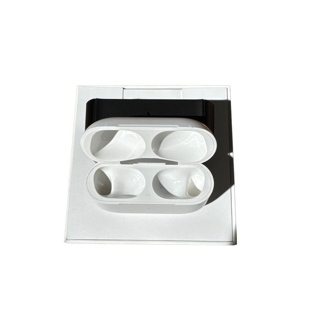 AirPods Pro 2 第2世代 ライトニング ESR マグネットケース付