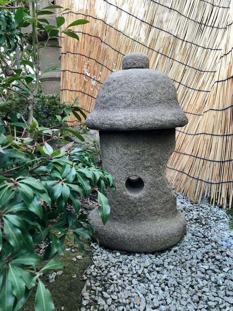 【天然自然石・石灯篭・露地庭灯篭・坪庭灯篭】庭石オブジェ置物ガーデニング造園坪庭