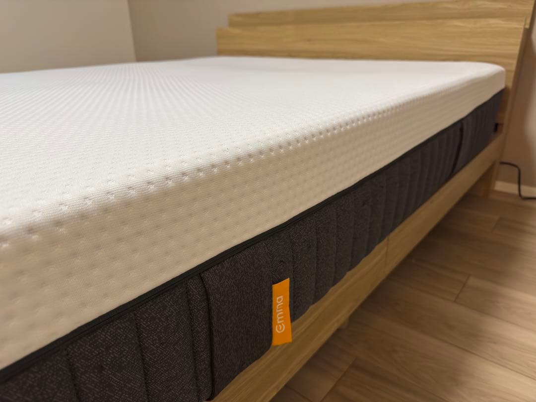 【送料込】エマハイブリッドV2 ダブルマットレス　東京18000円引取可