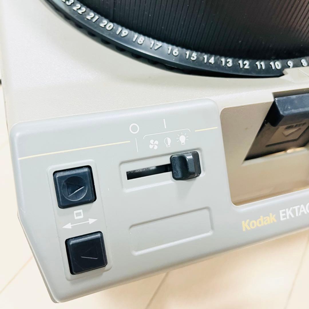 Kodak EKTAGRAPHIC III A スライドプレジェクター