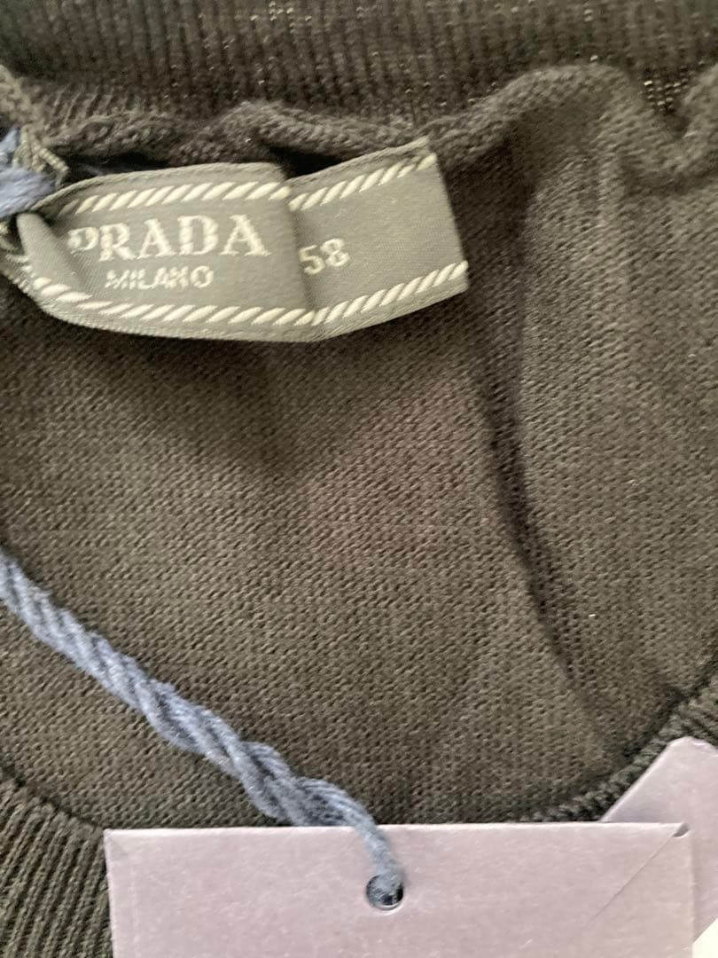 【正規品】PRADA ブラックニットセーター薄手【新品未使用】