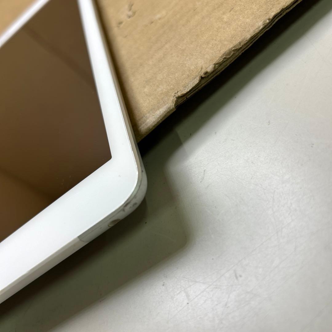 Apple iPad (第７世代) Wi-Fi + Cellular 32GB