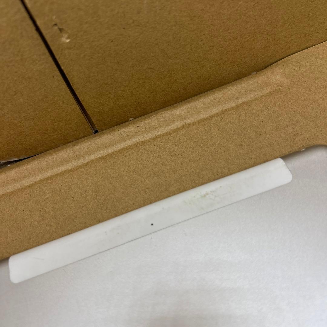 Apple iPad (第７世代) Wi-Fi + Cellular 32GB