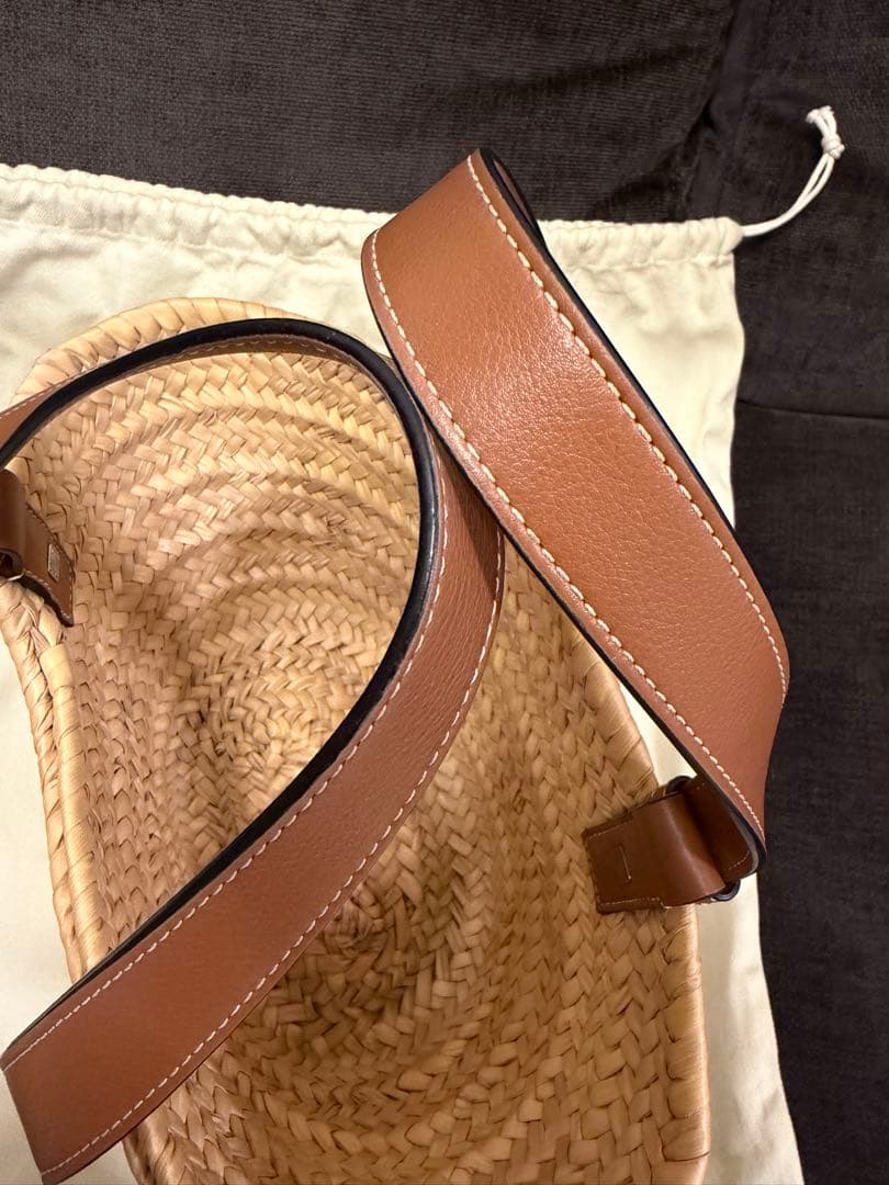 【美品】LOEWE　バスケットバッグ　スモール　ロエベ　かごバッグ　カゴ