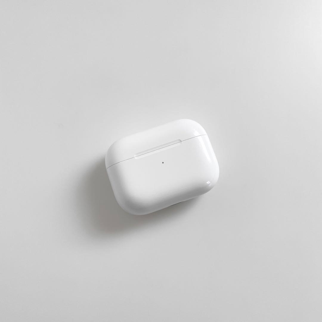 正規品　AirPods Pro 第2世代 Lightning 本体 ケース