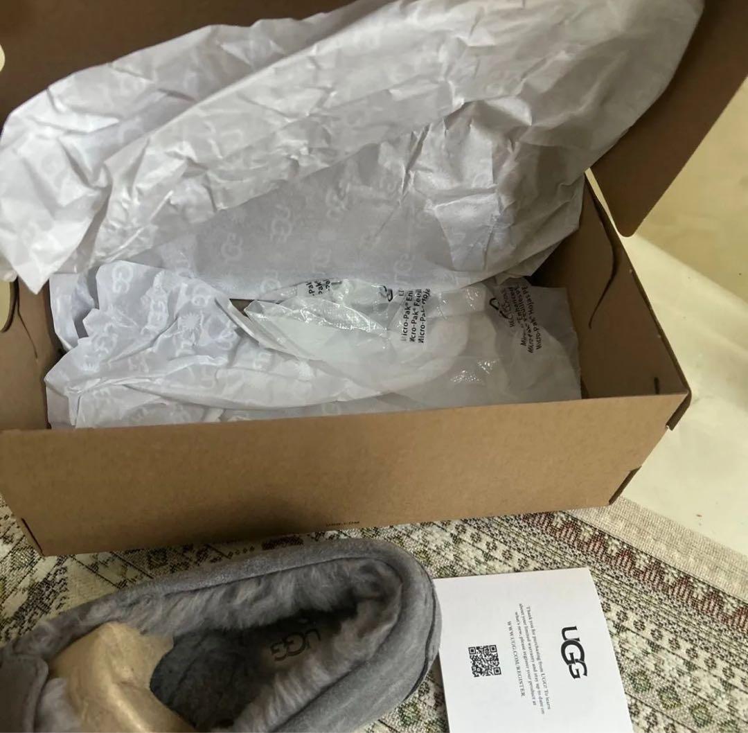 UGG 限定色　グレー モカシン　24センチ