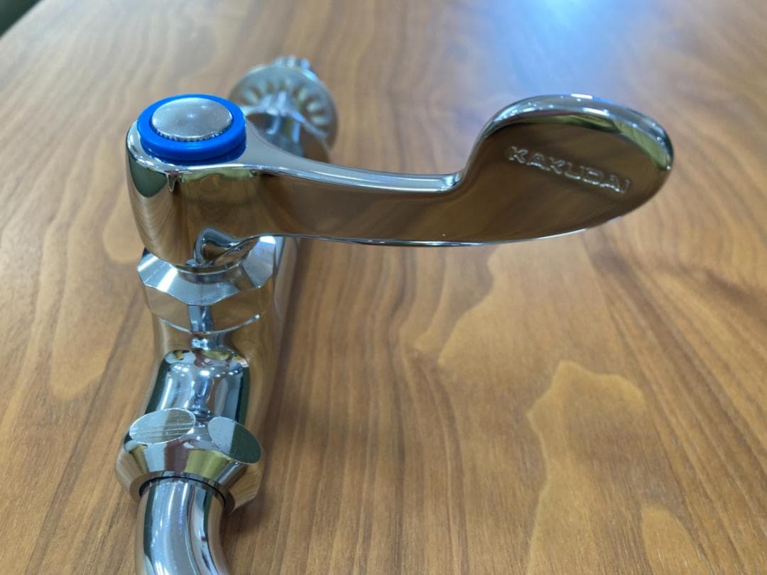 KAKUDAI　ツインスパウト水栓（業務用）