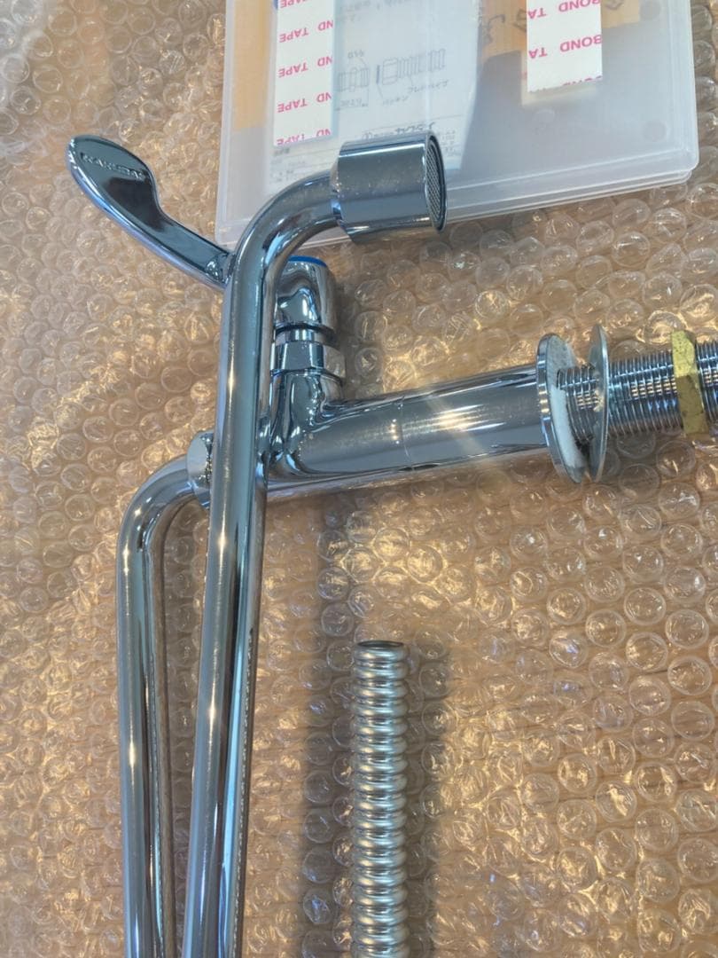 KAKUDAI　ツインスパウト水栓（業務用）