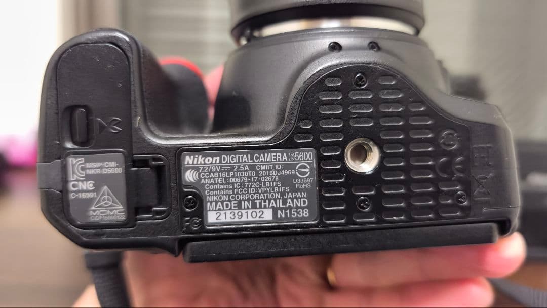 Nikon D5600 デジタル一眼レフカメラ