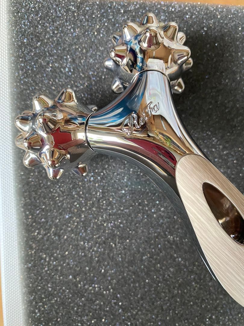 新品ReFa リズムRHYTHM美顔ローラー ダブルローラー限定カラー