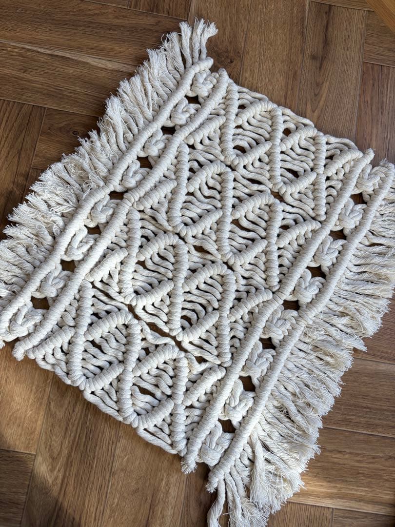 美品 マクラメ編みクリーム色ラグ　オーダーメイド