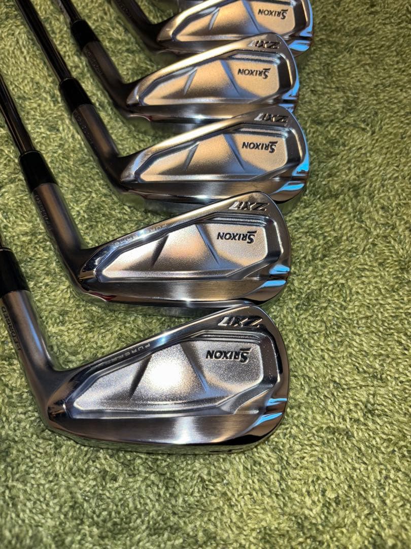 スリクソン　ZXi7アイアン 4〜9.P