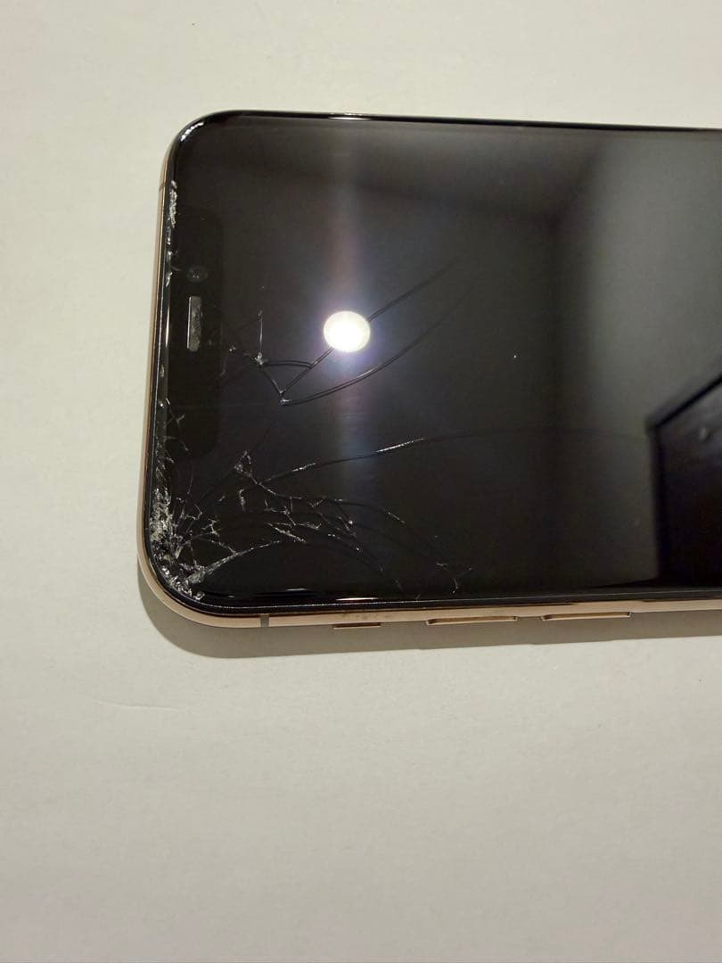 iPhone11Pro ゴールド 256GB 画面割れ有り Apple